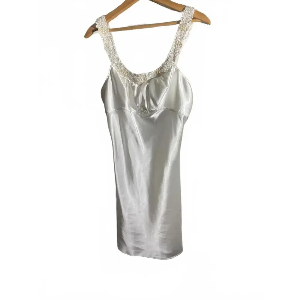 Linea Donatella Satin Robe and Nightie/ Embroidery/Sequins Wedding Bridal S/M - Picture 12 of 15